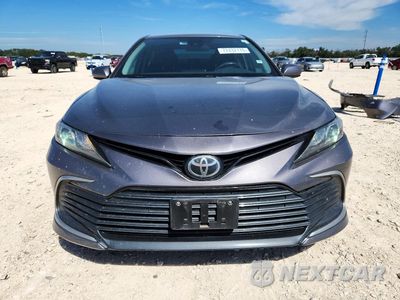 Piąte zdjęcie samochodu w środku: 2021 TOYOTA CAMRY LE VIN:4T1C11AK1MU537597 - miniatura