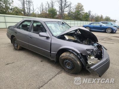 Czwarte zdjęcie samochodu z boku: 1998 TOYOTA CAMRY LE VIN:4T1BG22K0WU231539 - miniatura