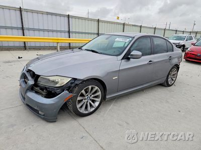 2011 BMW 3 SERIES WBAPH7G55BNM57049 - główne zdjęcie licytacji z USA - miniatura