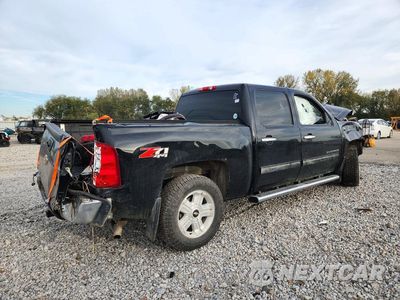 Trzecie zdjęcie samochodu z tyłu: 2013 CHEVROLET SILVERADO K1500 LT VIN:3GCPKSE74DG375059 - miniatura