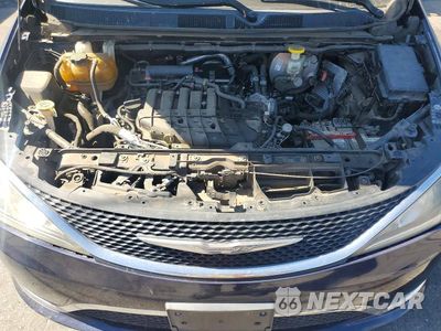 Zdjęcie 12 z 13 samochodu: 2017 CHRYSLER PACIFICA TOURING L VIN:2C4RC1BG4HR583897 - miniatura