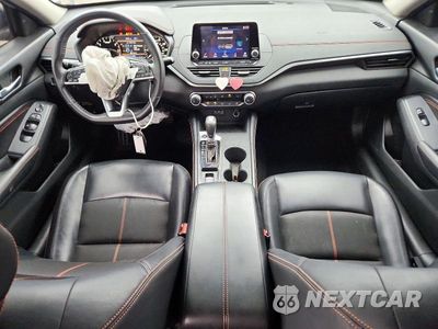 Zdjęcie 8 z 12 samochodu: 2019 NISSAN ALTIMA SR VIN:1N4BL4CW2KN325509 - miniatura