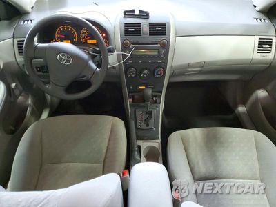 Zdjęcie 8 z 13 samochodu: 2010 TOYOTA COROLLA BASE VIN:2T1BU4EE7AC259133 - miniatura