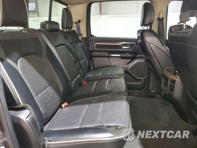 Zdjęcie 10 z 12 samochodu: 2019 RAM 1500 LARAMIE VIN:1C6SRFJT5KN808206 - miniatura