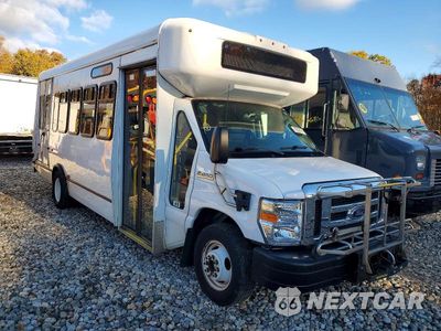 2023 FORD E450 SHUTTLE BUS 1FDFE4FN6PDD27636 - główne zdjęcie licytacji z USA - miniatura