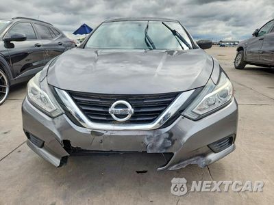 Piąte zdjęcie samochodu w środku: 2018 NISSAN ALTIMA 2.5 S VIN:1N4AL3AP9JC116196 - miniatura