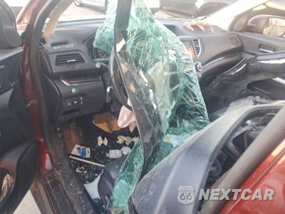 Zdjęcie 8 z 13 samochodu: 2016 HONDA CR-V TOURING VIN:5J6RM4H96GL015448 - miniatura