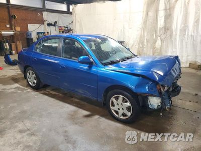 Czwarte zdjęcie samochodu z boku: 2005 HYUNDAI ELANTRA GLS VIN:KMHDN46D25U165029 - miniatura