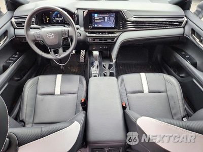 Zdjęcie 8 z 12 samochodu: 2025 TOYOTA CAMRY SE VIN:4T1DAACK2SU127230 - miniatura