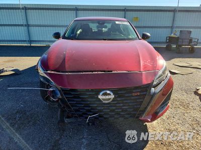 Piąte zdjęcie samochodu w środku: 2023 NISSAN ALTIMA SR VIN:1N4BL4CW3PN327289 - miniatura