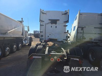 Zdjęcie 6 z 13 samochodu: 2018 FREIGHTLINER CASCADIA 125 VIN:1FUJGLDR8JLJJ7179 - miniatura