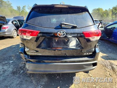 Zdjęcie 6 z 13 samochodu: 2017 TOYOTA HIGHLANDER XLE VIN:5TDJZRFH9HS445325 - miniatura