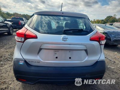 Zdjęcie 6 z 14 samochodu: 2018 NISSAN KICKS S VIN:3N1CP5CU7JL542420 - miniatura