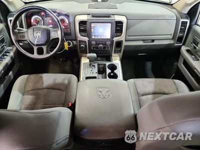 Zdjęcie 8 z 12 samochodu: 2013 RAM 1500 SLT VIN:1C6RR7GT8DS691348 - miniatura