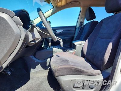 Zdjęcie 7 z 14 samochodu: 2016 NISSAN ROGUE SV VIN:JN8AT2MT6GW003508 - miniatura