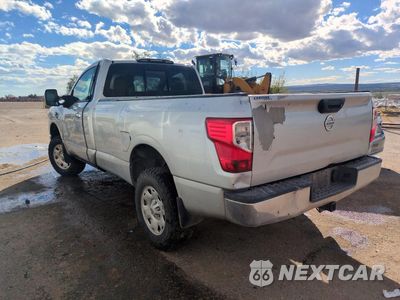Drugie zdjęcie samochodu z przodu: 2017 NISSAN TITAN XD SV VIN:1N6BA1RP1HN557264 - miniatura