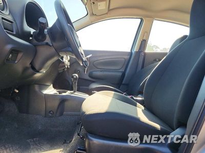 Zdjęcie 7 z 12 samochodu: 2014 NISSAN VERSA 1.6 S VIN:3N1CN7AP1EL807563 - miniatura