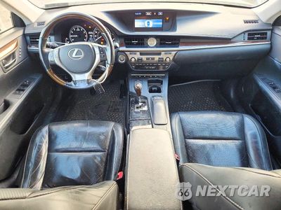 Zdjęcie 8 z 12 samochodu: 2015 LEXUS ES 350 VIN:JTHBK1GG6F2201182 - miniatura