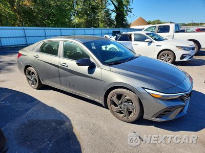 Czwarte zdjęcie samochodu z boku: 2026 HYUNDAI ELANTRA SEL SPORT VIN:KMHLM4DGXTU130456 - miniatura