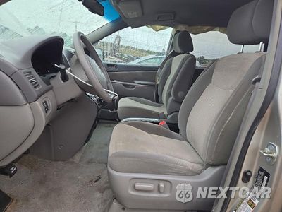 Zdjęcie 7 z 14 samochodu: 2007 TOYOTA SIENNA LE 8-PASSENGER VIN:5TDZK23C77S085476 - miniatura