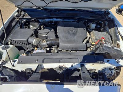 Zdjęcie 11 z 12 samochodu: 2022 TOYOTA TACOMA TRD SPORT VIN:3TMCZ5AN7NM512014 - miniatura