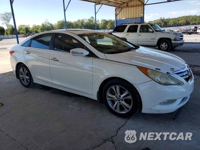 Czwarte zdjęcie samochodu z boku: 2011 HYUNDAI SONATA LIMITED VIN:5NPEC4AC3BH169562 - miniatura