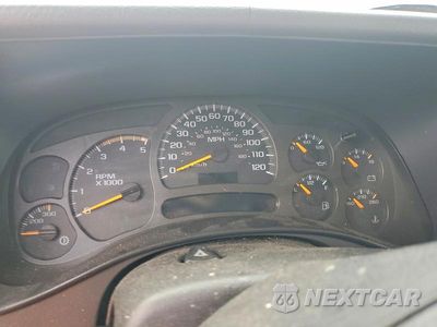 Zdjęcie 9 z 12 samochodu: 2004 CHEVROLET SILVERADO C2500 HEAVY DUTY VIN:1GCHC232X4F239755 - miniatura