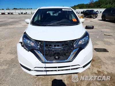 Piąte zdjęcie samochodu w środku: 2019 NISSAN VERSA NOTE SV VIN:3N1CE2CP1KL353939 - miniatura