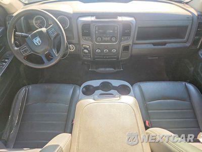 Zdjęcie 8 z 12 samochodu: 2019 RAM 1500 CLASSIC TRADESMAN VIN:1C6RR7FT9KS597607 - miniatura