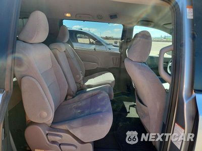Zdjęcie 11 z 14 samochodu: 2016 TOYOTA SIENNA LE VIN:5TDKK3DC6GS724503 - miniatura