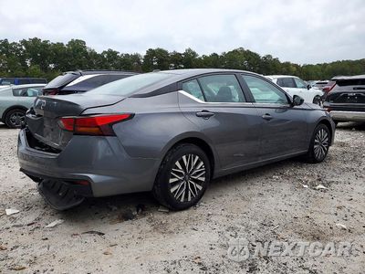 Trzecie zdjęcie samochodu z tyłu: 2026 NISSAN ALTIMA SV VIN:1N4BL4DW3TN304460 - miniatura