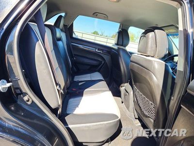 Zdjęcie 11 z 13 samochodu: 2013 KIA SORENTO SX VIN:5XYKW4A25DG419766 - miniatura