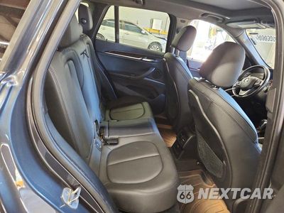 Zdjęcie 10 z 12 samochodu: 2018 BMW X1 XDRIVE28I VIN:WBXHT3C30J5L24123 - miniatura