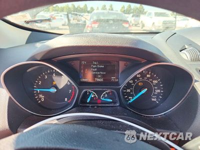 Zdjęcie 9 z 12 samochodu: 2018 FORD ESCAPE SE VIN:1FMCU9GD7JUD57356 - miniatura