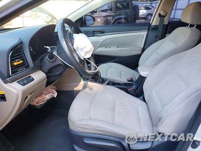 Zdjęcie 7 z 12 samochodu: 2017 HYUNDAI ELANTRA SE VIN:5NPD84LF9HH043350 - miniatura