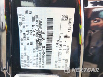 Zdjęcie 14 z 14 samochodu: 2017 FORD ESCAPE TITANIUM VIN:1FMCU0J9XHUD95786 - miniatura
