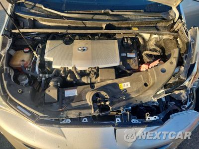 Zdjęcie 11 z 12 samochodu: 2016 TOYOTA PRIUS TWO VIN:JTDKBRFU1G3524493 - miniatura