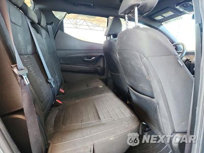 Zdjęcie 10 z 12 samochodu: 2023 HYUNDAI SANTA CRUZ SEL VIN:5NTJCDAE8PH060040 - miniatura