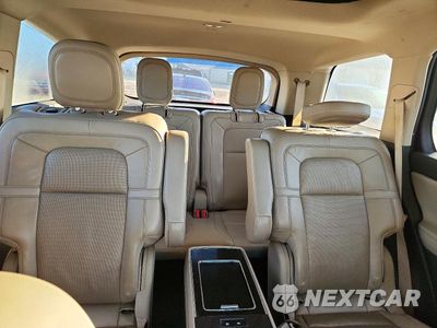 Zdjęcie 10 z 13 samochodu: 2020 LINCOLN AVIATOR RESERVE VIN:5LM5J7XC8LGL06864 - miniatura