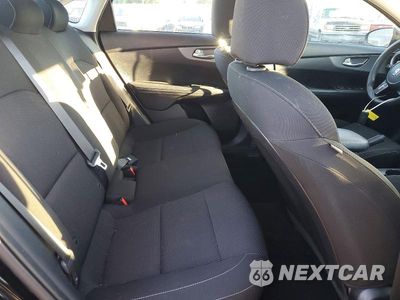 Zdjęcie 10 z 12 samochodu: 2021 KIA FORTE FE VIN:3KPF24AD5ME304953 - miniatura