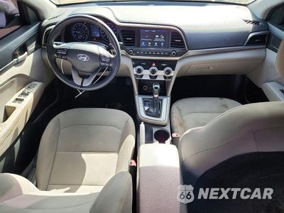 Zdjęcie 8 z 12 samochodu: 2019 HYUNDAI ELANTRA SEL VIN:5NPD84LF7KH417056 - miniatura