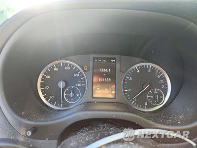 Zdjęcie 9 z 13 samochodu: 2017 MERCEDES-BENZ METRIS VIN:WD4PG2EE8H3333184 - miniatura