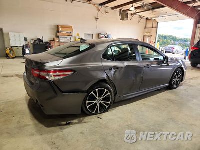 Trzecie zdjęcie samochodu z tyłu: 2020 TOYOTA CAMRY SE VIN:4T1M11AK8LU869720 - miniatura