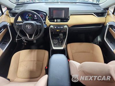 Zdjęcie 8 z 13 samochodu: 2022 TOYOTA RAV4 XLE VIN:JTMRWRFV9ND155529 - miniatura
