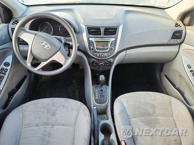 Zdjęcie 8 z 12 samochodu: 2017 HYUNDAI ACCENT SE VIN:KMHCT4AE3HU182203 - miniatura
