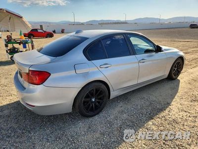 Trzecie zdjęcie samochodu z tyłu: 2013 BMW 328 I VIN:WBA3A5C54DF354375 - miniatura