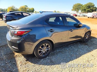 Trzecie zdjęcie samochodu z tyłu: 2019 TOYOTA YARIS LE VIN:3MYDLBYVXKY509849 - miniatura