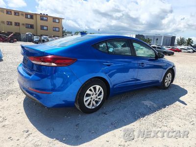 Trzecie zdjęcie samochodu z tyłu: 2017 HYUNDAI ELANTRA SE VIN:KMHD74LF1HU330721 - miniatura