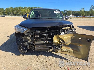 Piąte zdjęcie samochodu w środku: 2017 TOYOTA 4RUNNER SR5 PREMIUM VIN:JTEZU5JR2H5154516 - miniatura