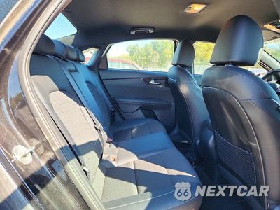 Zdjęcie 10 z 12 samochodu: 2023 KIA FORTE GT LINE VIN:3KPF54AD4PE592881 - miniatura